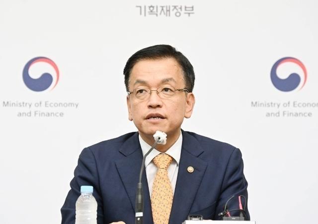 涉嫌多项违法指控 韩新任代总统履新仅3天即遭立案调查