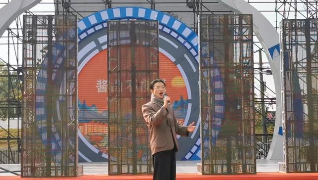 斥责有人夸大其词 郭有才否认日进百万传闻