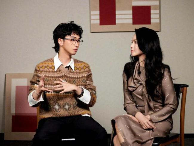 伊能静携子恩利同台绽放 共谱演讲盛宴 母子情深