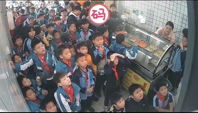 小学生神助攻 肥娟小吃单日营业额再创新高