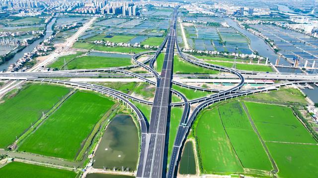 多举措发力巩固地位 广州国际交通枢纽能级不断提升