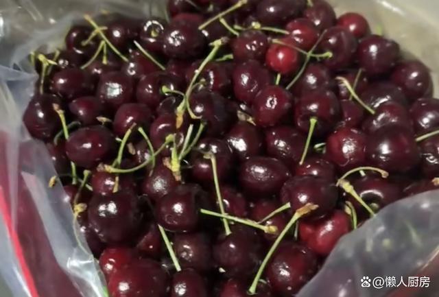 车厘子飘香 每斤15元 自由享用 畅享车厘子盛宴!