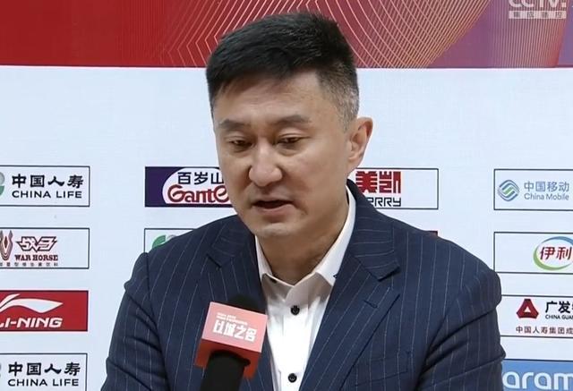 杜锋确认 胡明轩因肩伤将伤停3个月 缺席多场比赛