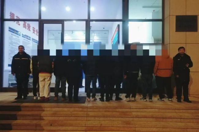 熟客专场被瓦解 内蒙古摧毁德州扑克赌博团伙