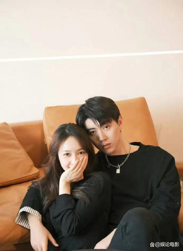 因爱改名 秦牛正威言论引发争议 声称没有男友便改名