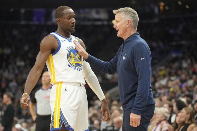 库里五连铁 杜兰特错失关键反超比尔迷操作 库明加成为新大腿 勇士对阵太阳的决胜六分钟