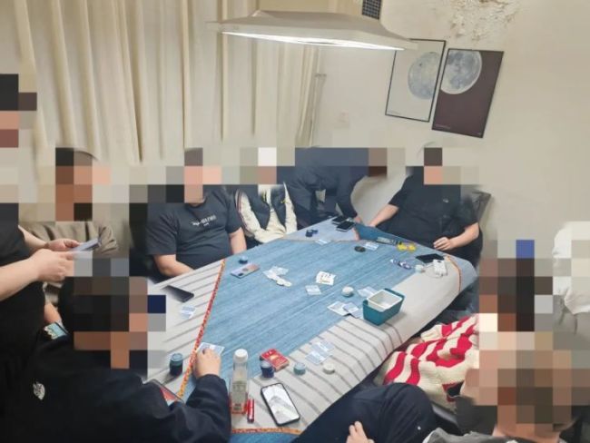 熟客专场被瓦解 内蒙古摧毁德州扑克赌博团伙