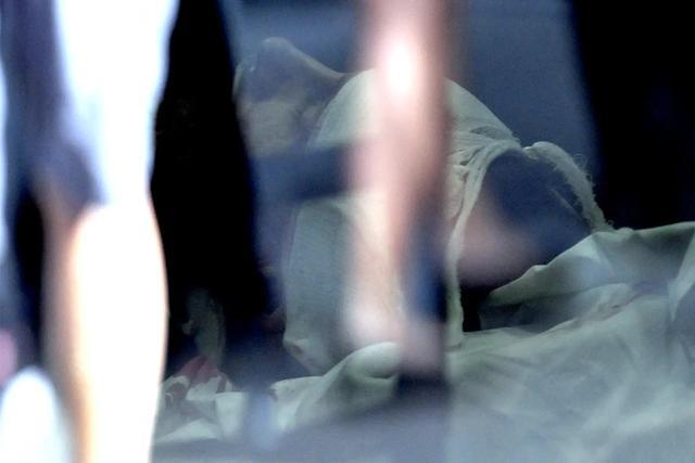 男子将陌生人推下 美国地铁站随机暴力事件