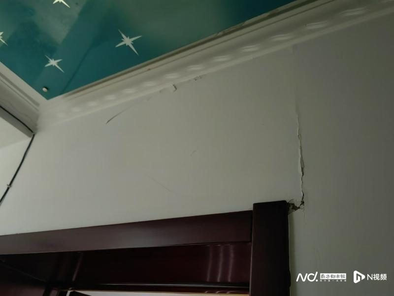 寒风瑟瑟 连线银川4.8级地震亲历者 墙裂避险