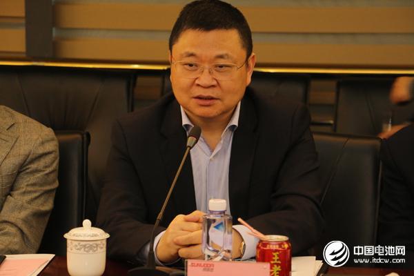 东莞前首富造假40亿!85后儿子被罚 父子俩共罚1000万