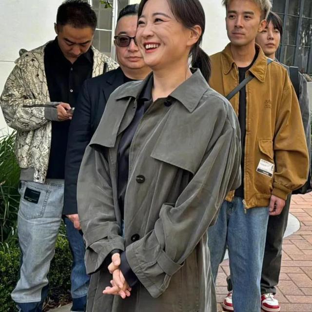 演唱会上向刘德华献飞吻 贾玲追星梦圆