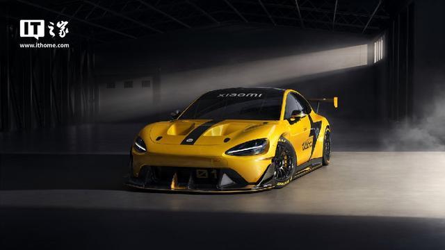 小米13 雷军宣布顺应用户需求 SU7Ultra将推出开孔机盖选装服务