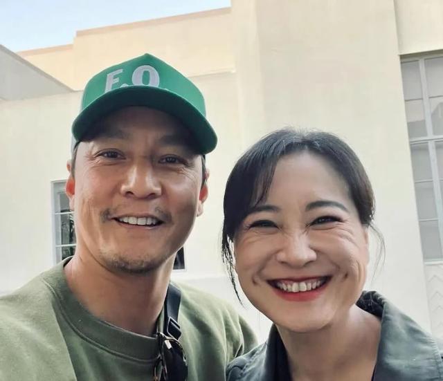 演唱会上向刘德华献飞吻 贾玲追星梦圆