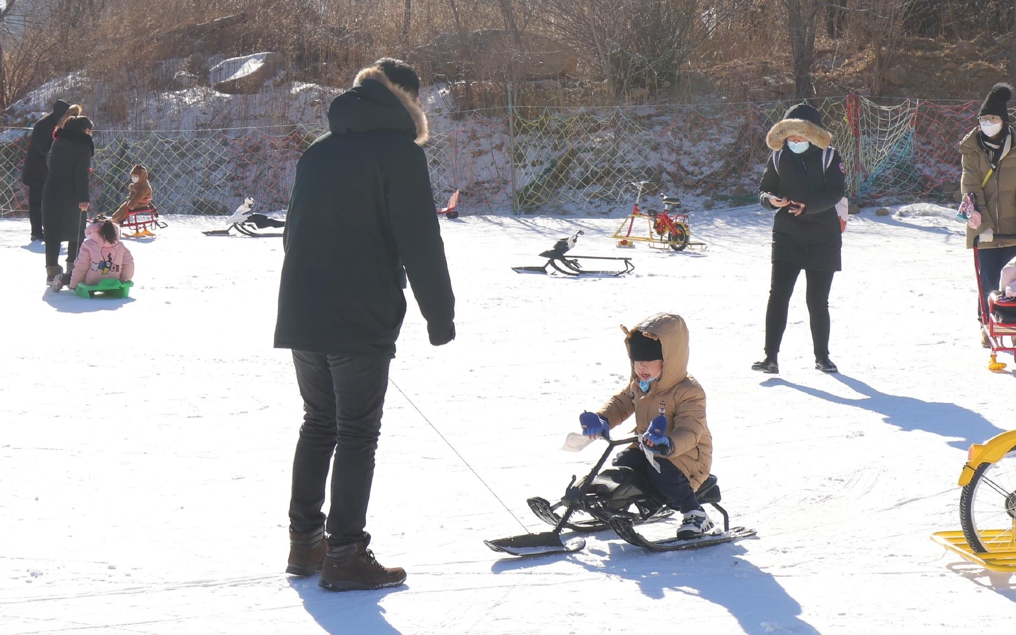 北京发布冰雪活动消费提示：注意安全，购买意外险