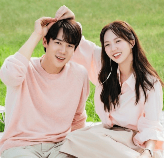 柳演锡回应与蔡秀彬恋爱传闻:面带微笑否认