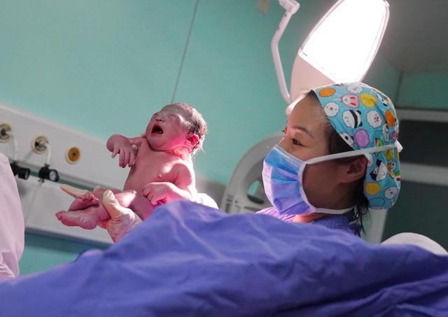 元元诞生 元旦喜讯！北京妇产医院迎新年首名宝宝