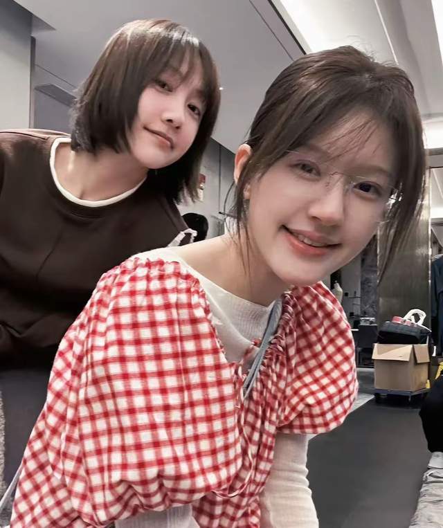 努力康复中 魏笑晒赵露思康复近照