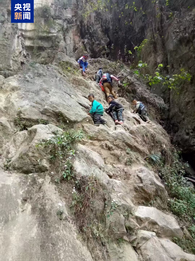 空中校车革命：3小时上学路程缩短至区区30分钟，让孩子飞向校园
