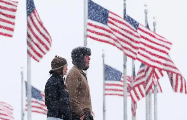 致命冬季风暴席卷美国,已造成5人死亡