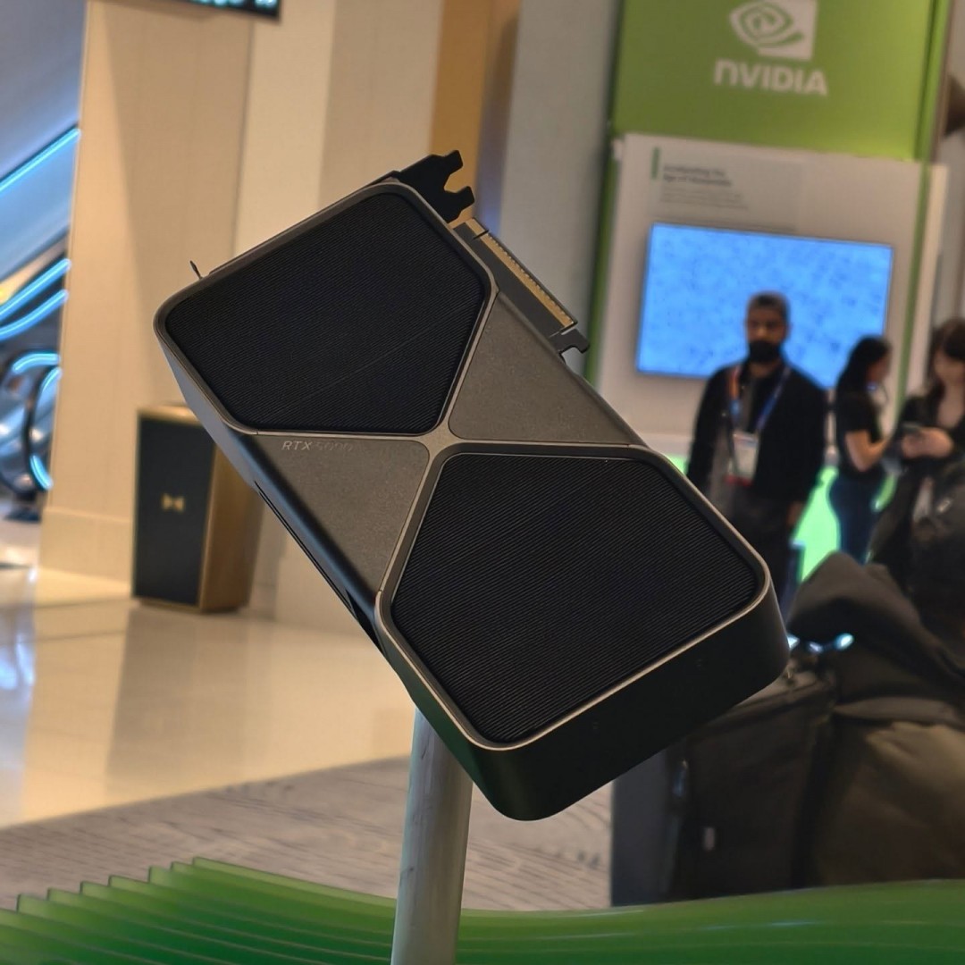 RTX 5090 驾到！英伟达公版与 AIC 非公版显卡图鉴盛宴