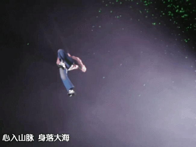 高空表演险酿事故 王一博威亚大意无视安全隐患