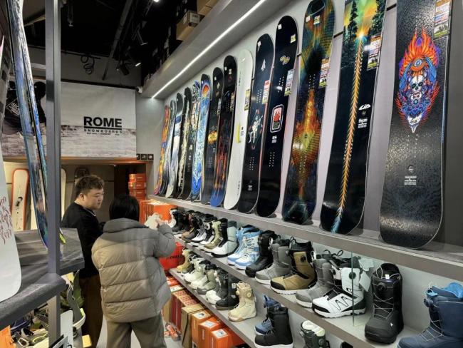 热雪沸腾 磁器口的沸腾奇观