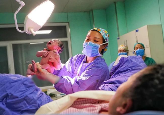 满分小公主：新年宝宝元元，以优异成绩迎接新春