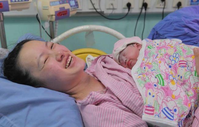 满分小公主:新年宝宝元元,以优异成绩迎接新春