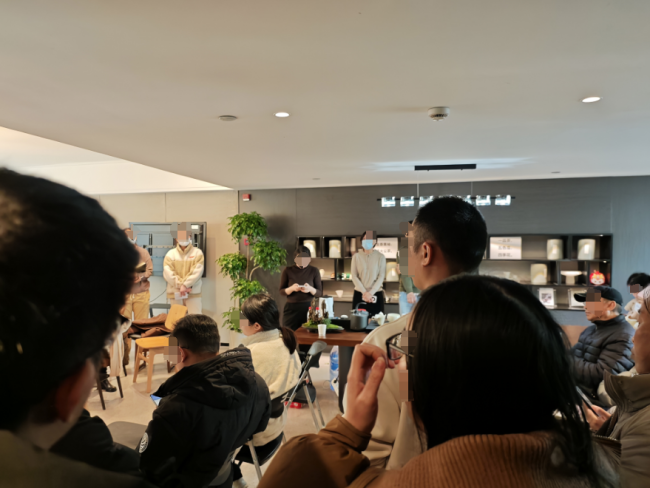 月子跑路引寒潮之痛：产妇被迫