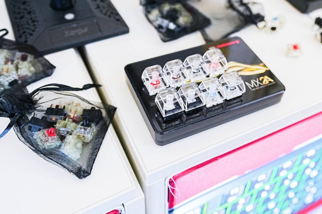 CES 2025:CHERRY 引领客制化 AI 外设革命