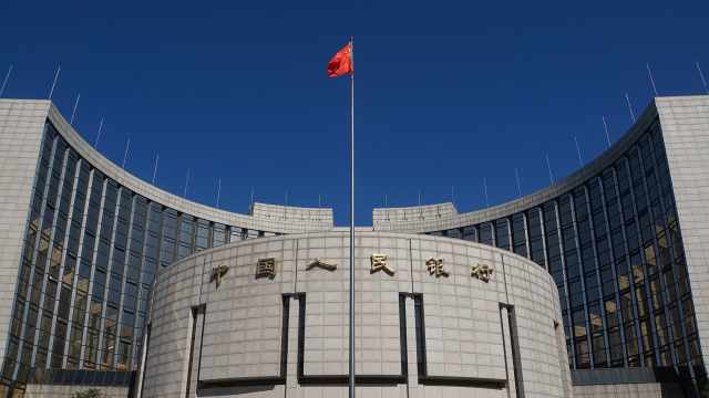 央行连续发声，释放稳汇率重磅信号：态度坚决，不容动摇