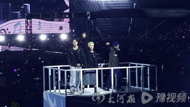 学生创业新模式:通过演唱会租赁手机,半年回本50万