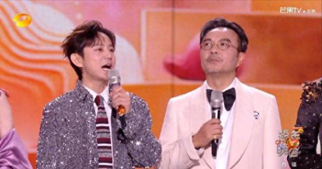 高空表演险酿事故 王一博威亚大意无视安全隐患