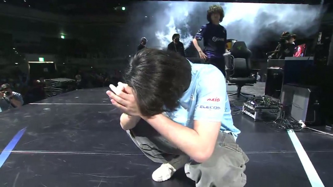 《街头霸王》第11届Capcom杯：日本选手夺冠，豪取100万美元奖金